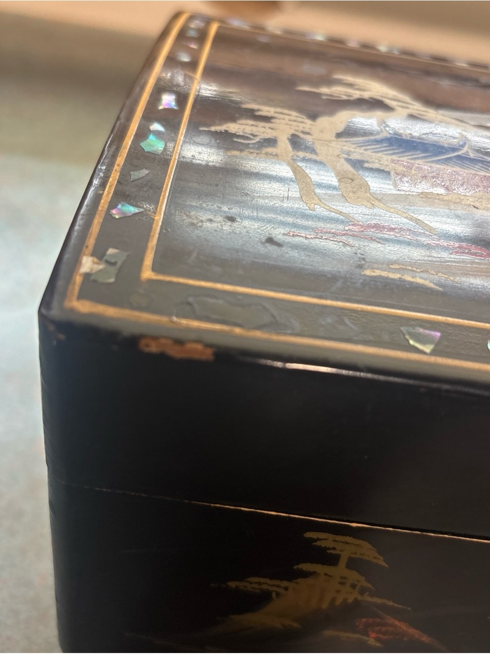 Black Lacquered Japanese Scenic Jewelry Box with Gold & Red Detail - Picture 8 of 16